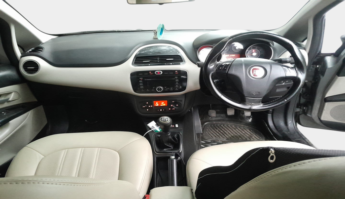 2014 Fiat Linea EMOTION 1.3, Diesel, Manual, 98,315 km, interior