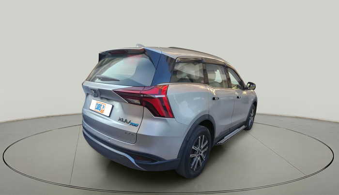 2023 Mahindra XUV700 AX 7 LUXURY P AT 7 STR, Petrol, Automatic, 33,811 km, exterior