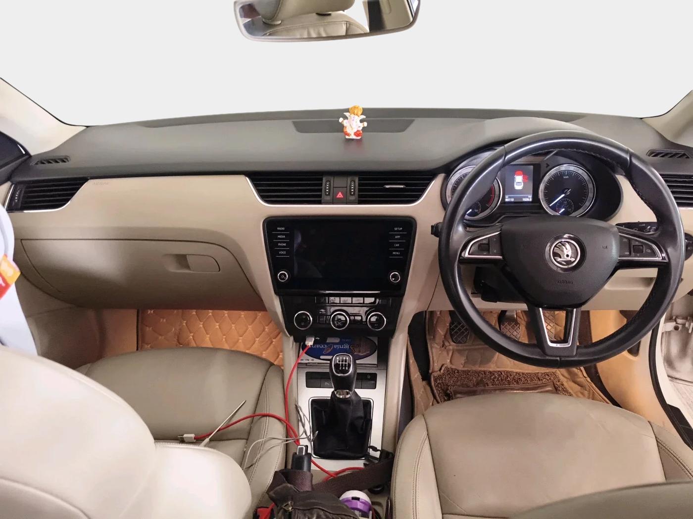 2019 Skoda Octavia STYLE 1.4 TSI, Petrol, Manual, 95,113 km, interior