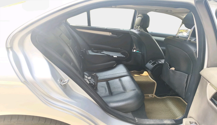 2010 Mercedes Benz C Class 200 CGI AVANTGARDE, Petrol, Automatic, 1,05,030 km, interior