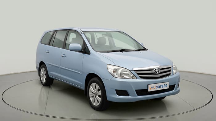2011 Toyota Innova V 2.5 8 STR, Diesel, Manual, 1,78,669 km, exterior