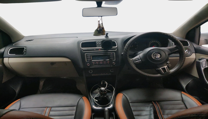 2013 Volkswagen Polo HIGHLINE DIESEL, Diesel, Manual, 1,18,935 km, interior