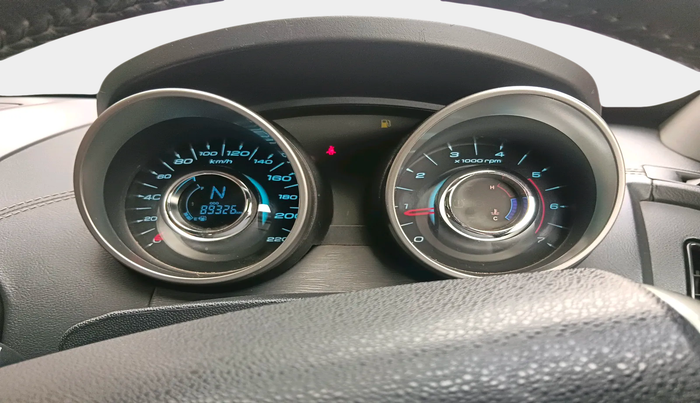 2019 Mahindra XUV500 W11, Diesel, Manual, 89,326 km, interior