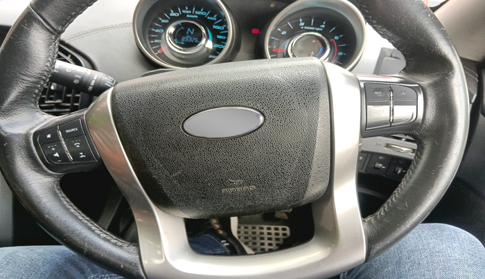 2019 Mahindra XUV500 W11, Diesel, Manual, 89,326 km, interior