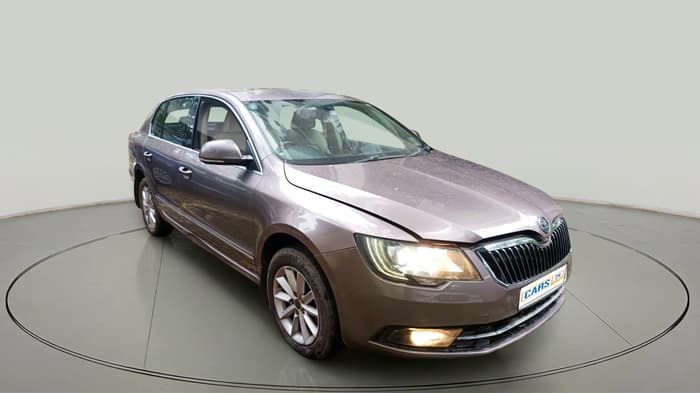 2014 Skoda Superb ELEGANCE 1.8 TSI AT, Petrol, Automatic, 1,23,966 km, exterior