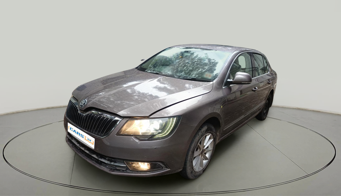 2014 Skoda Superb ELEGANCE 1.8 TSI AT, Petrol, Automatic, 1,23,966 km, exterior