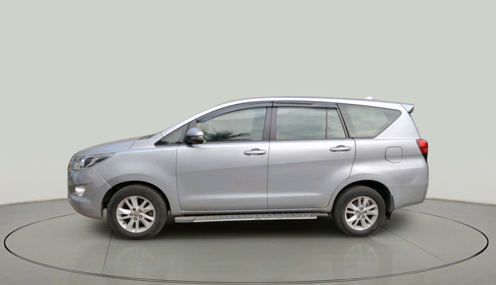 2017 Toyota Innova Crysta 2.4 G 7 STR, Diesel, Manual, 72,930 km, exterior