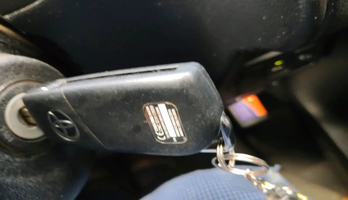 2017 Toyota Innova Crysta 2.4 G 7 STR, Diesel, Manual, 72,930 km, interior