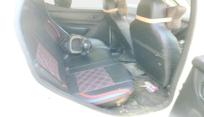 2021 Renault Kwid RXT 1.0 (O), Petrol, Manual, 41,832 km, interior