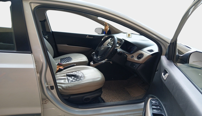 2015 Hyundai Xcent SX 1.2 (O), Petrol, Manual, 63,834 km, interior