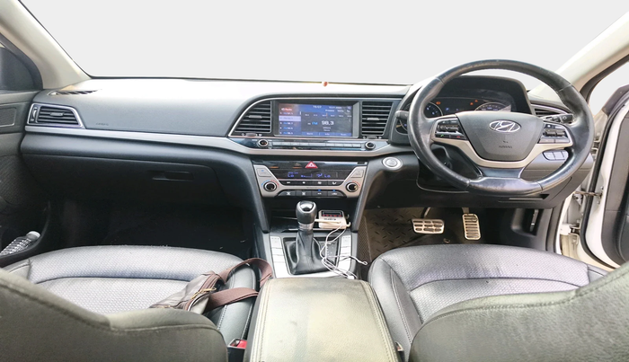 2017 Hyundai New Elantra 2.0 SX(O) AT PETROL, Petrol, Automatic, 82,083 km, interior