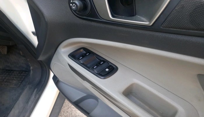 2015 Ford Ecosport TITANIUM 1.0L ECOBOOST, Petrol, Manual, 36,855 km, interior