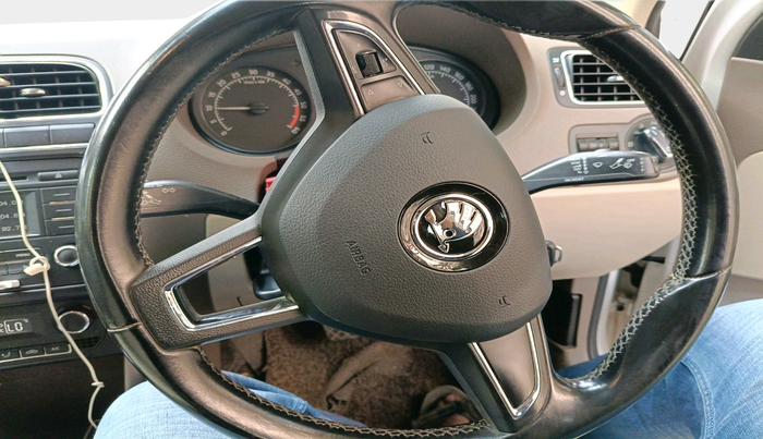 2016 Skoda Rapid 1.5 TDI CR STYLE PLUS AT, Diesel, Automatic, 1,28,203 km, interior