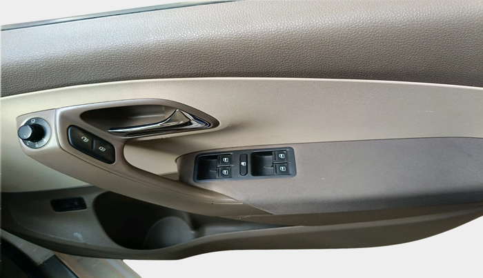 2016 Skoda Rapid 1.5 TDI CR STYLE PLUS AT, Diesel, Automatic, 1,28,203 km, interior