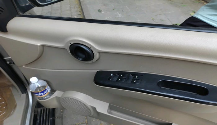 2015 Mahindra Xylo H4 BS IV, Diesel, Manual, 1,16,233 km, interior