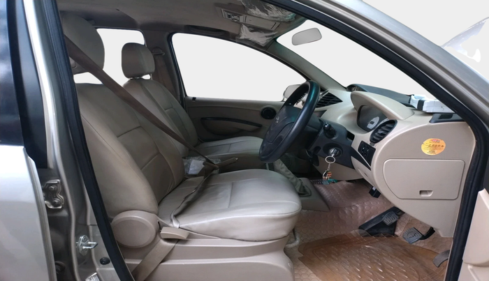 2015 Mahindra Xylo H4 BS IV, Diesel, Manual, 1,16,233 km, interior