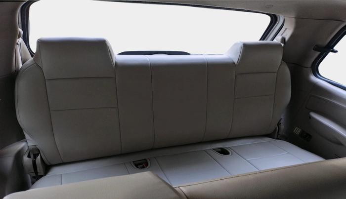 2015 Mahindra Xylo H4 BS IV, Diesel, Manual, 1,16,233 km, interior