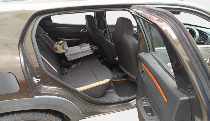 2020 Renault Kwid CLIMBER 1.0 AMT (O), Petrol, Automatic, 34,000 km, interior