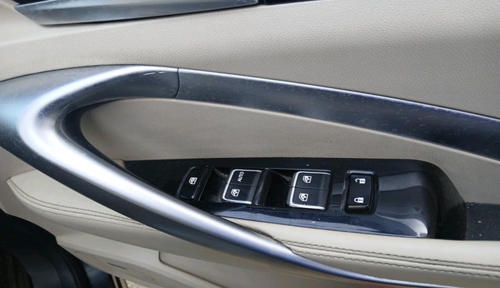 2021 MG HECTOR SHARP 1.5 PETROL CVT, Petrol, Automatic, 80,187 km, interior