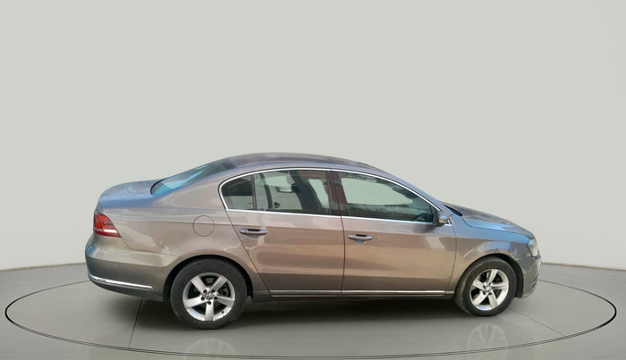 2011 Volkswagen Passat COMFORTLINE DSG, Diesel, Automatic, 1,41,171 km, exterior