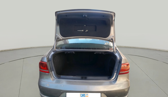 2011 Volkswagen Passat COMFORTLINE DSG, Diesel, Automatic, 1,41,171 km, exterior