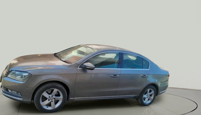 2011 Volkswagen Passat COMFORTLINE DSG, Diesel, Automatic, 1,41,171 km, exterior