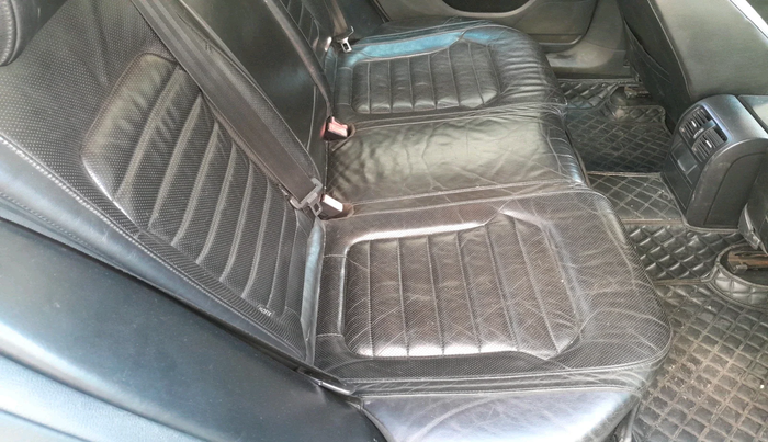 2011 Volkswagen Passat COMFORTLINE DSG, Diesel, Automatic, 1,41,171 km, interior