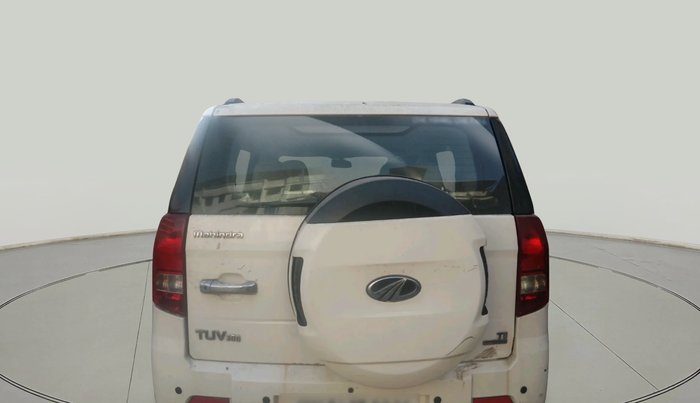 2017 Mahindra TUV300 T8, Diesel, Manual, 82,550 km, exterior