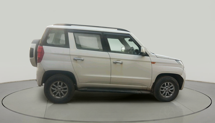 2017 Mahindra TUV300 T8, Diesel, Manual, 82,550 km, exterior