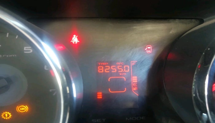 2017 Mahindra TUV300 T8, Diesel, Manual, 82,550 km, interior