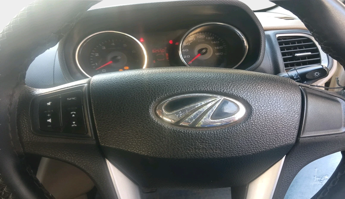 2017 Mahindra TUV300 T8, Diesel, Manual, 82,550 km, interior