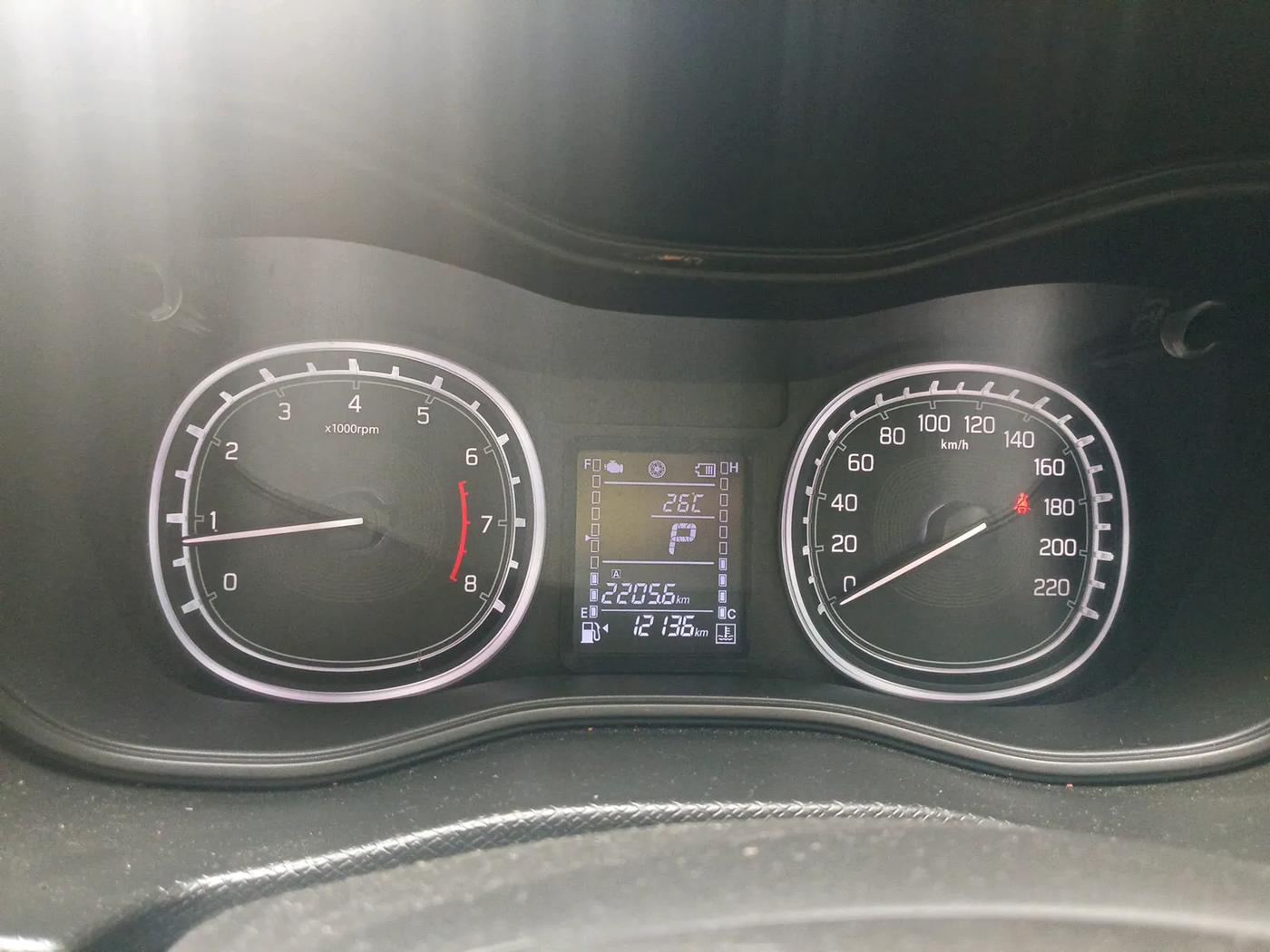 2022 Maruti Vitara Brezza ZXI PLUS AT DUAL TONE SHVS, Petrol, Automatic, 12,136 km, interior