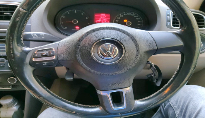 2012 Volkswagen Vento HIGHLINE 1.6 MPI, Petrol, Manual, 1,01,742 km, interior
