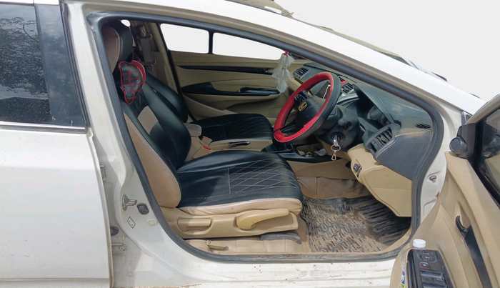 2010 Honda City 1.5L I-VTEC V MT, Petrol, Manual, 1,24,336 km, interior