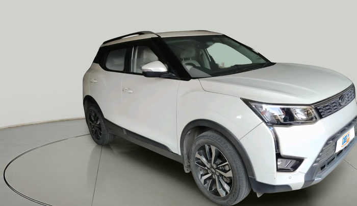 2020 Mahindra XUV300 W8 (O) 1.5 DIESEL AMT, Diesel, Automatic, 35,948 km, exterior