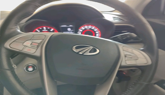 2020 Mahindra XUV300 W8 (O) 1.5 DIESEL AMT, Diesel, Automatic, 35,948 km, interior