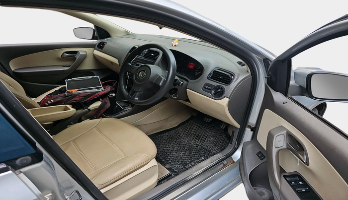 2011 Volkswagen Vento TRENDLINE 1.6, Petrol, Manual, 53,794 km, interior