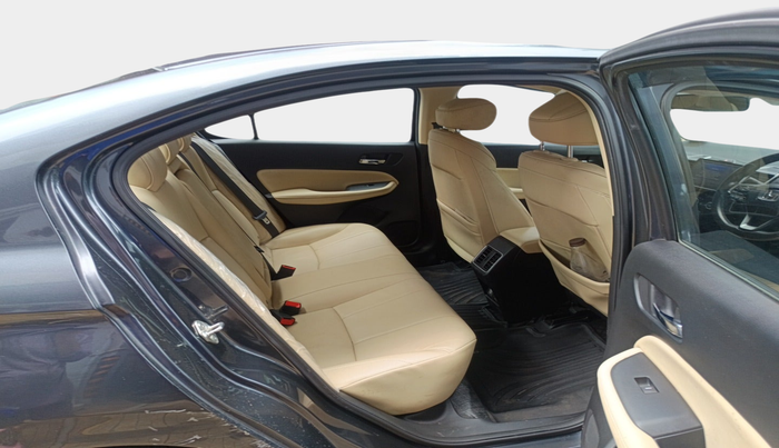 2022 Honda City 1.5L I-VTEC ZX CVT, Petrol, Automatic, 7,664 km, interior