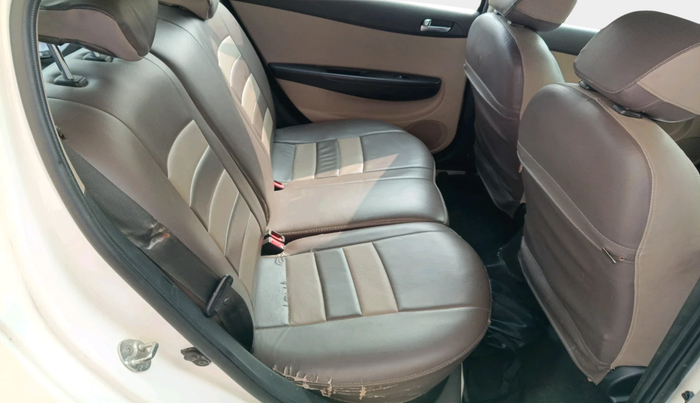 2014 Hyundai i20 SPORTZ 1.2, Petrol, Manual, 46,870 km, interior