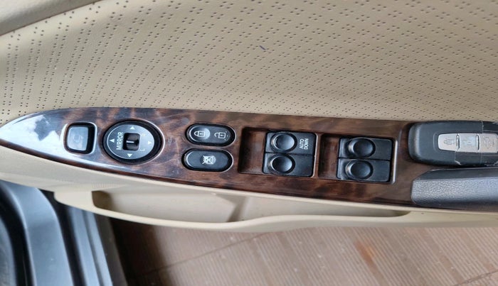 2012 Hyundai Verna FLUIDIC 1.6 VTVT SX, Petrol, Manual, 86,639 km, interior