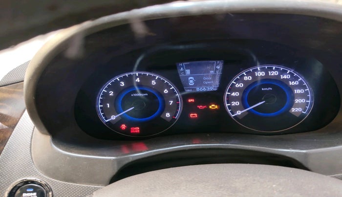 2012 Hyundai Verna FLUIDIC 1.6 VTVT SX, Petrol, Manual, 86,639 km, interior
