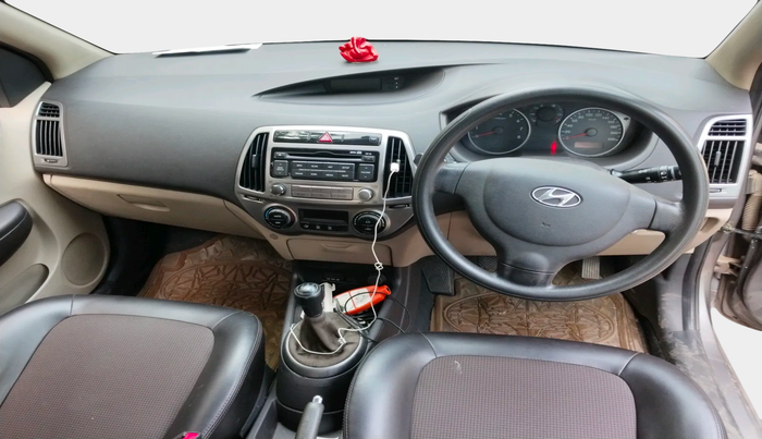 2013 Hyundai i20 MAGNA (O) 1.2, Petrol, Manual, 57,625 km, interior