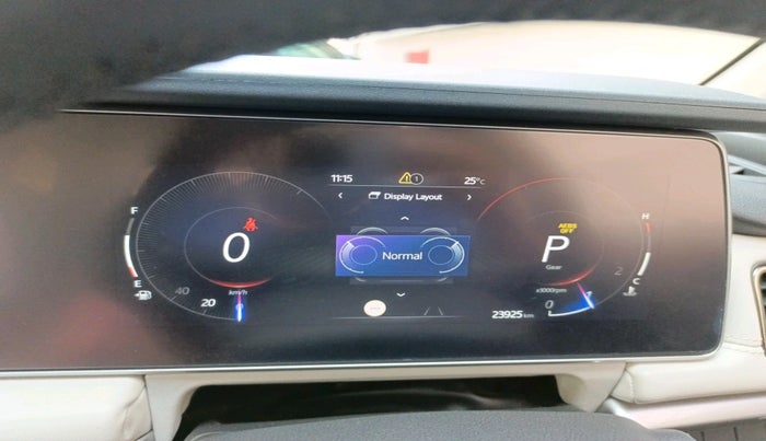 2024 Mahindra XUV700 AX 7 LUXURY D AT 7 STR, Diesel, Automatic, 23,925 km, interior