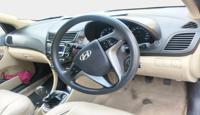 2015 Hyundai Verna FLUIDIC 4S 1.6 VTVT S, Petrol, Manual, 50,168 km, interior