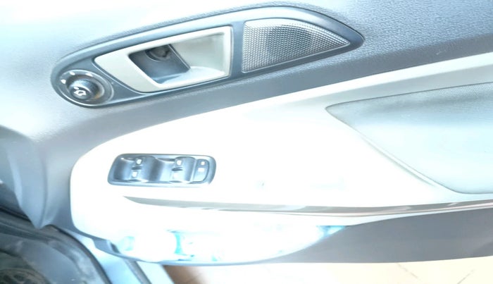 2014 Ford Ecosport TITANIUM 1.5L DIESEL, Diesel, Manual, 2,00,006 km, interior