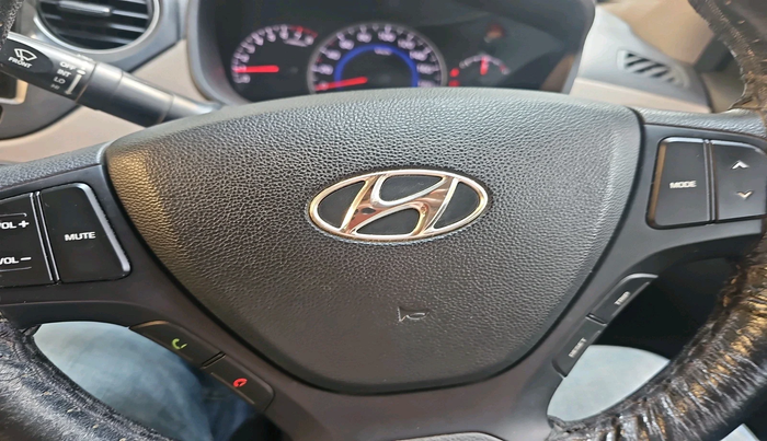 2015 Hyundai Grand i10 SPORTZ 1.2 KAPPA VTVT, Petrol, Manual, 43,759 km, interior