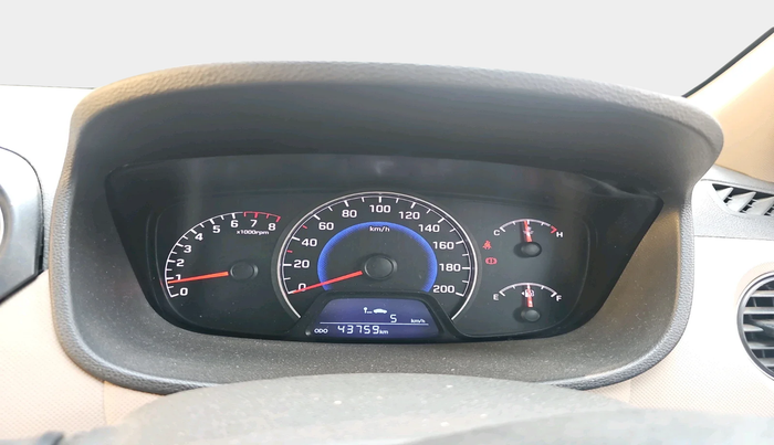 2015 Hyundai Grand i10 SPORTZ 1.2 KAPPA VTVT, Petrol, Manual, 43,759 km, interior