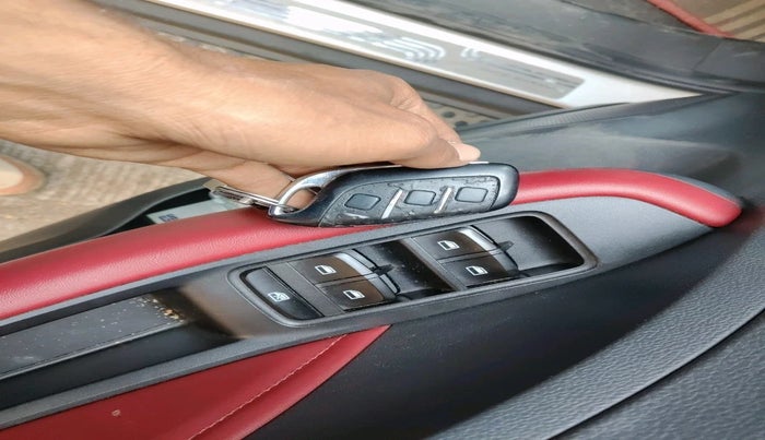 2022 MG ASTOR SAVVY 1.3 TURBO AT S RED, Petrol, Automatic, 42,634 km, interior