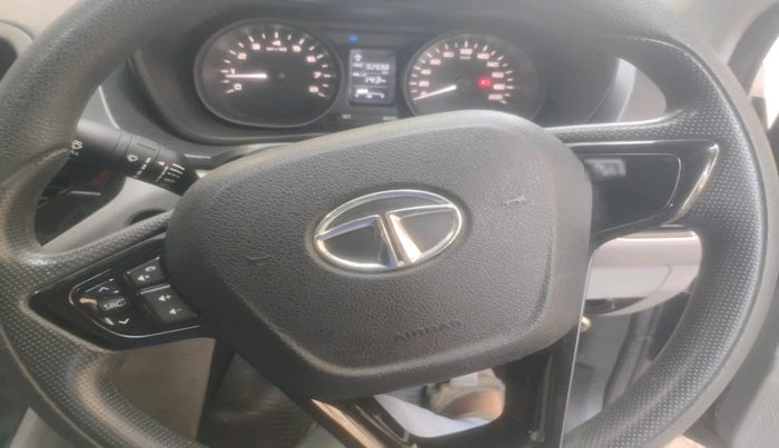 2018 Tata NEXON XM PETROL, Petrol, Manual, 52,598 km, interior