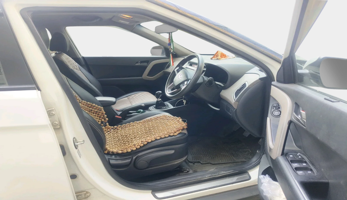 2016 Hyundai Creta SX PLUS 1.6 PETROL, Petrol, Manual, 1,52,751 km, interior